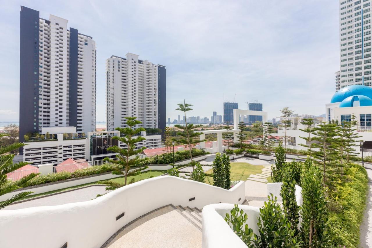 White Lagom Scandinavian House, By Sanguine Apartment Tanjung Tokong Exterior photo